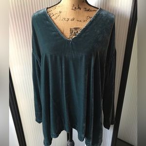 CP Shades velvet tunic. Rich teal color, long sleeve deep V neck, drop shoulders